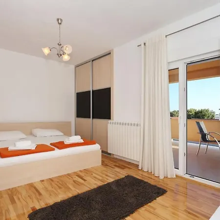 Villa Villa Bernardica Pakostane